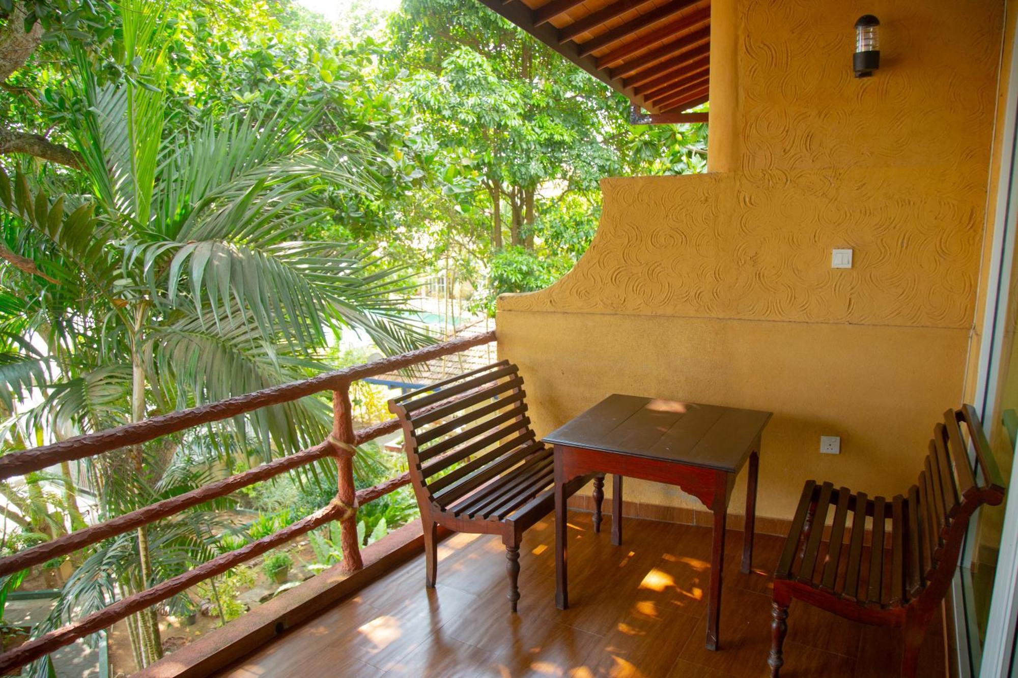 Laluna Ayurveda Resort Бентота Экстерьер фото